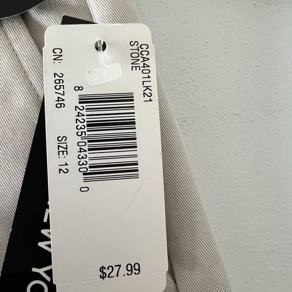 Briggs New York Chino Shorts Womens 12 Tan Mature khaki Tummy Control 7 in New - Picture 4 of 12